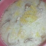 鶏ミンチと舞茸のミルクスープ